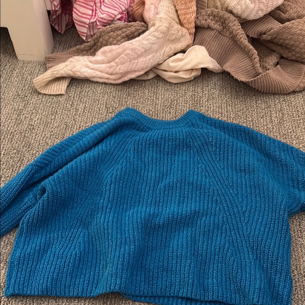 BP Blue Crew Neck Sweater with Ribbed Texture